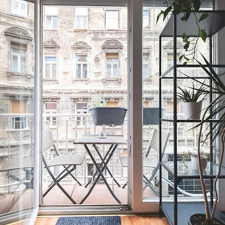 Apartamento Cozy & Colorful Downtown Escape *