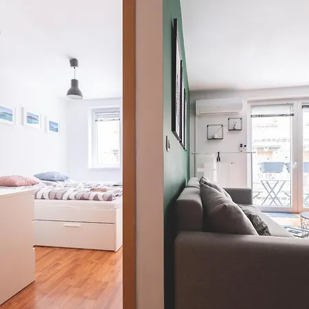 Cozy & Colorful Downtown Escape Apartamento Budapest